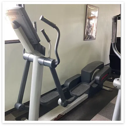 p-our-facilities-yusanso-trainer02